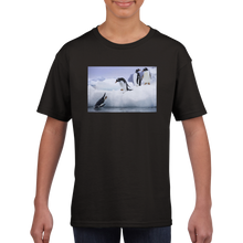 Load image into Gallery viewer, Pingvin Kids T-shirt
